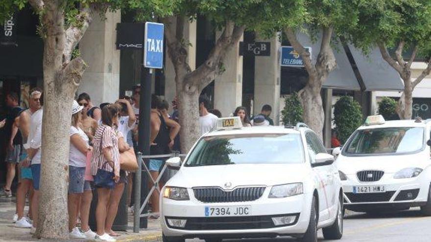 Una taxista de Ibiza denuncia los insultos y amenazas de un &#039;pirata&#039;