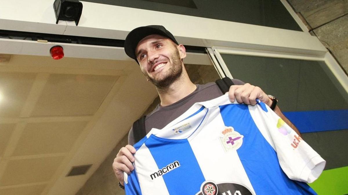 Lucas Pérez, feliz por regresar al Deportivo