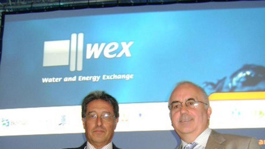 Ponencia. Pedro Muñoz Luque y Tony Mahon.