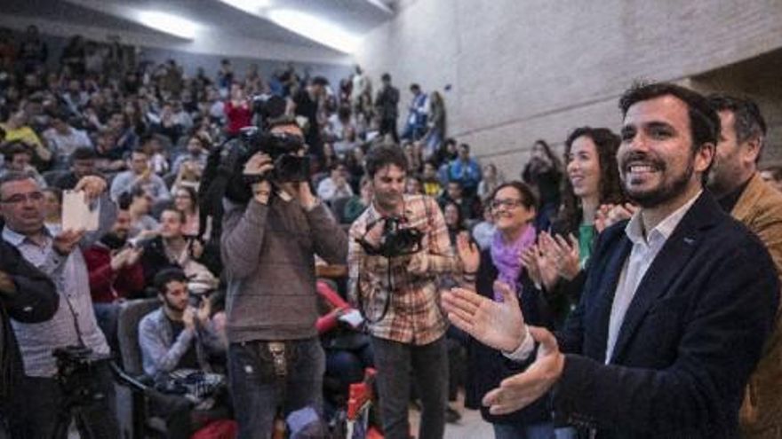 Alberto Garzón, de campaña en la Universidad de Málaga