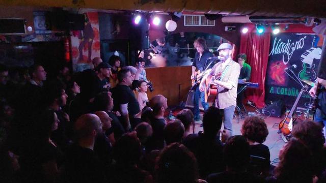 Josele Santiago, en un concierto en la sala Mardi Gras, en 2020.   | // CEDIDA