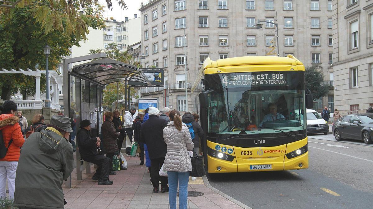 La línea de autobús 4 fue una de las suspendidas desde febrero.