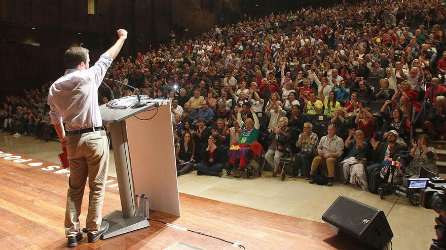 Una imagen de Alberto Garzón en un acto de Podemos en la UMA.