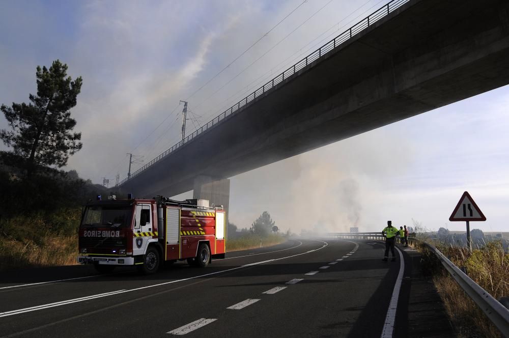 Incendio forestal en Lalín