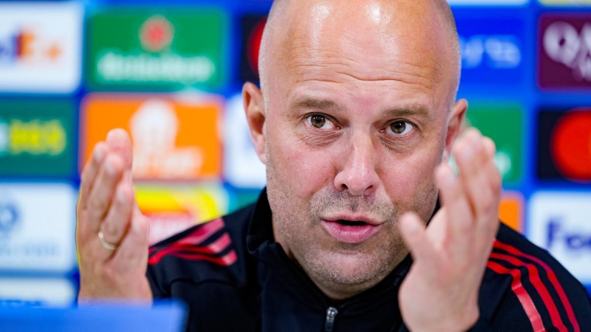 13 April 2026, United Kingdom, Liverpool: Liverpool manager Arne Slot attends a press conference at Anfield, ahead of Tuesday's UEFA Champions League soccer match against Paris Saint Germain. Photo: Peter Byrne/PA Wire/dpa 13/04/2026 ONLY FOR USE IN SPAIN