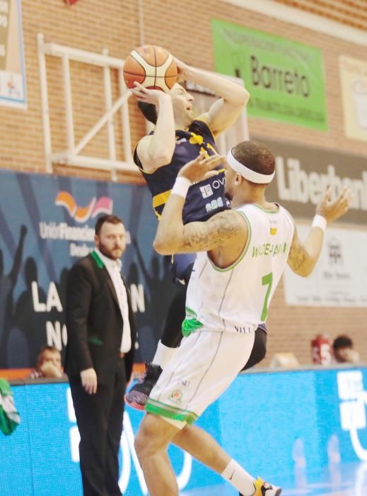 El Liberbank Oviedo cae por 76-81 ante Castelló