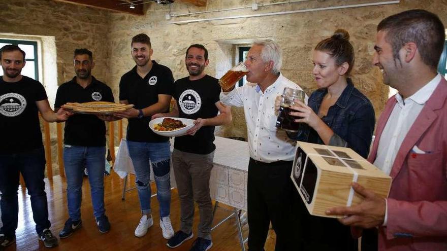 Presentación de la quinta edición del Oktoberfest en Ferreirós. // Gustavo Santos