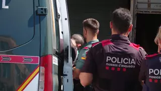 El detenido por alentar la caza al migrante en Torre Pacheco llega a los juzgados para declarar