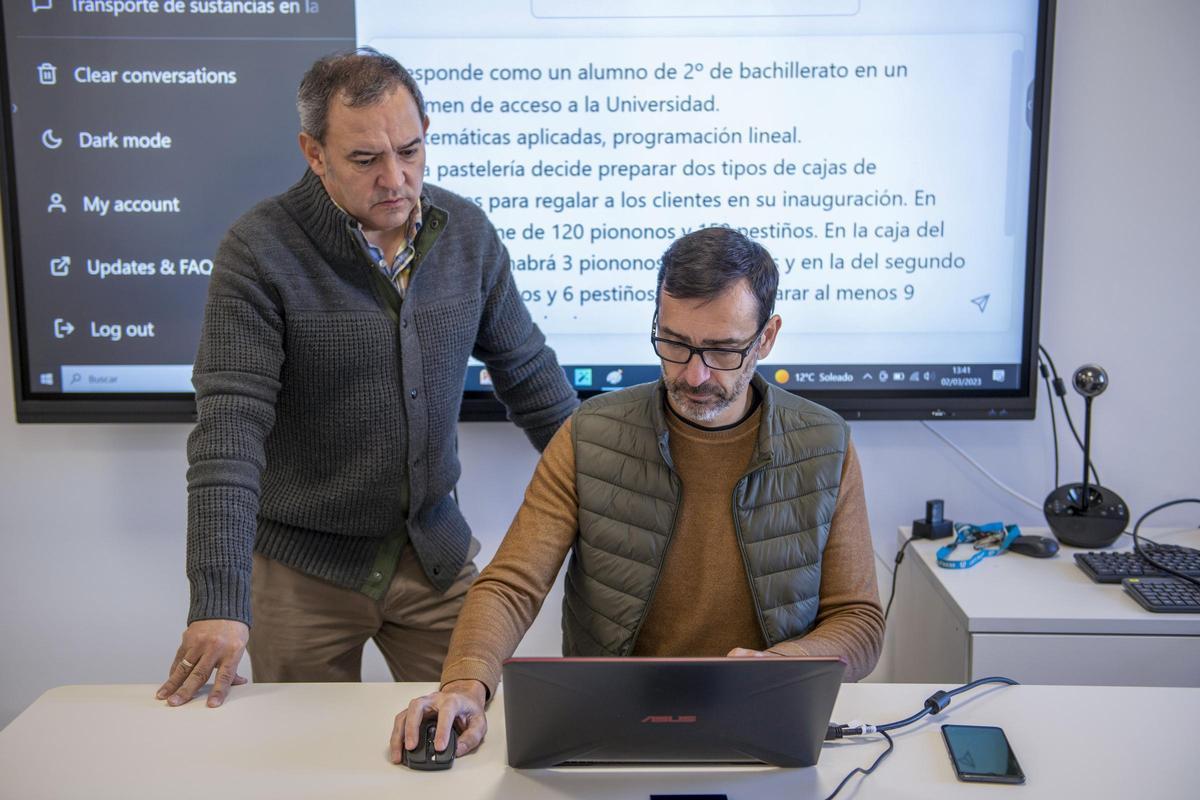 La inteligencia artificial de ChatGPT obtiene un 8,36 en la EVAU.