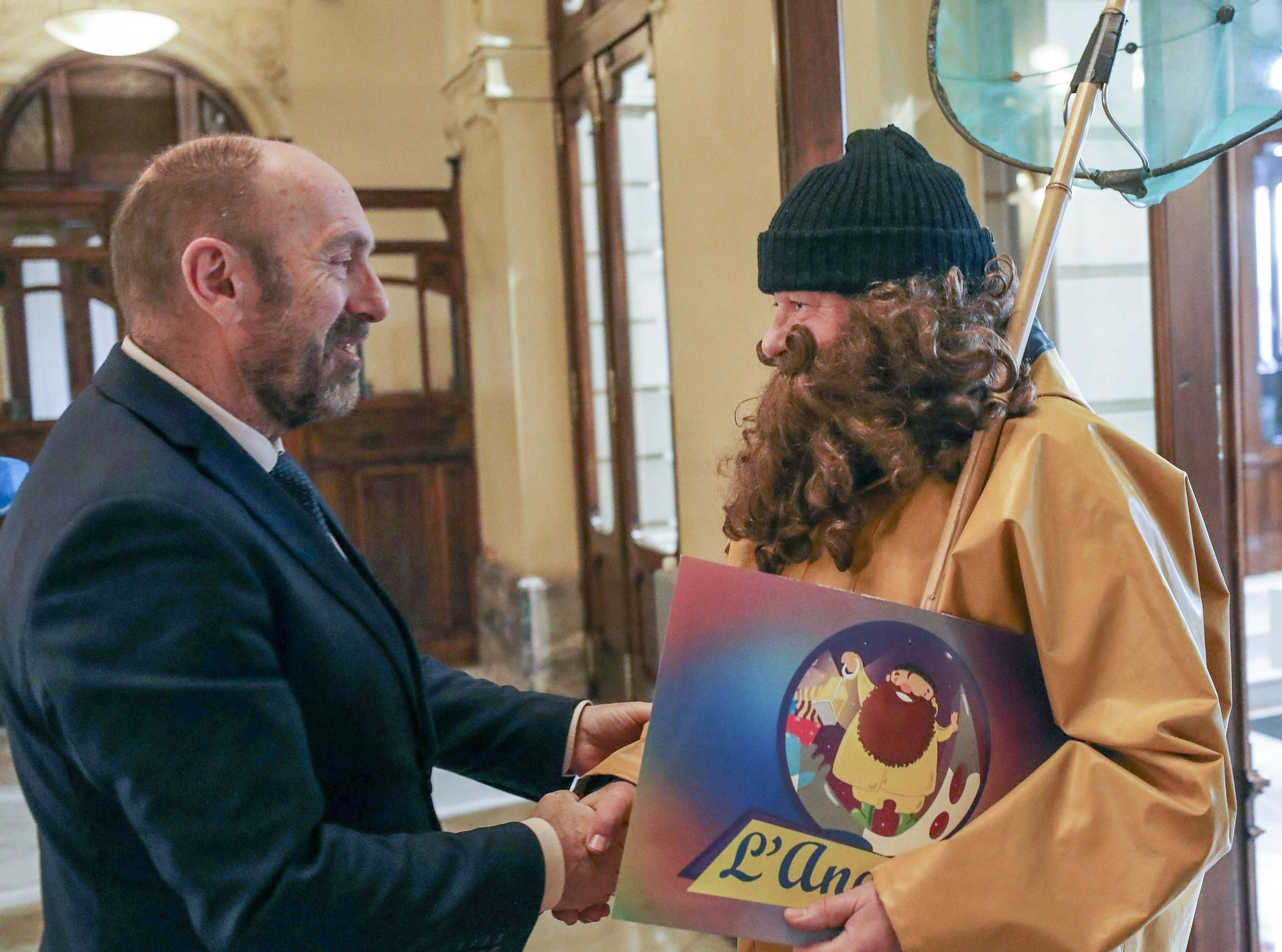 La visita del Anguleru a la Junta General y la petición del presidente: unos Presupuestos