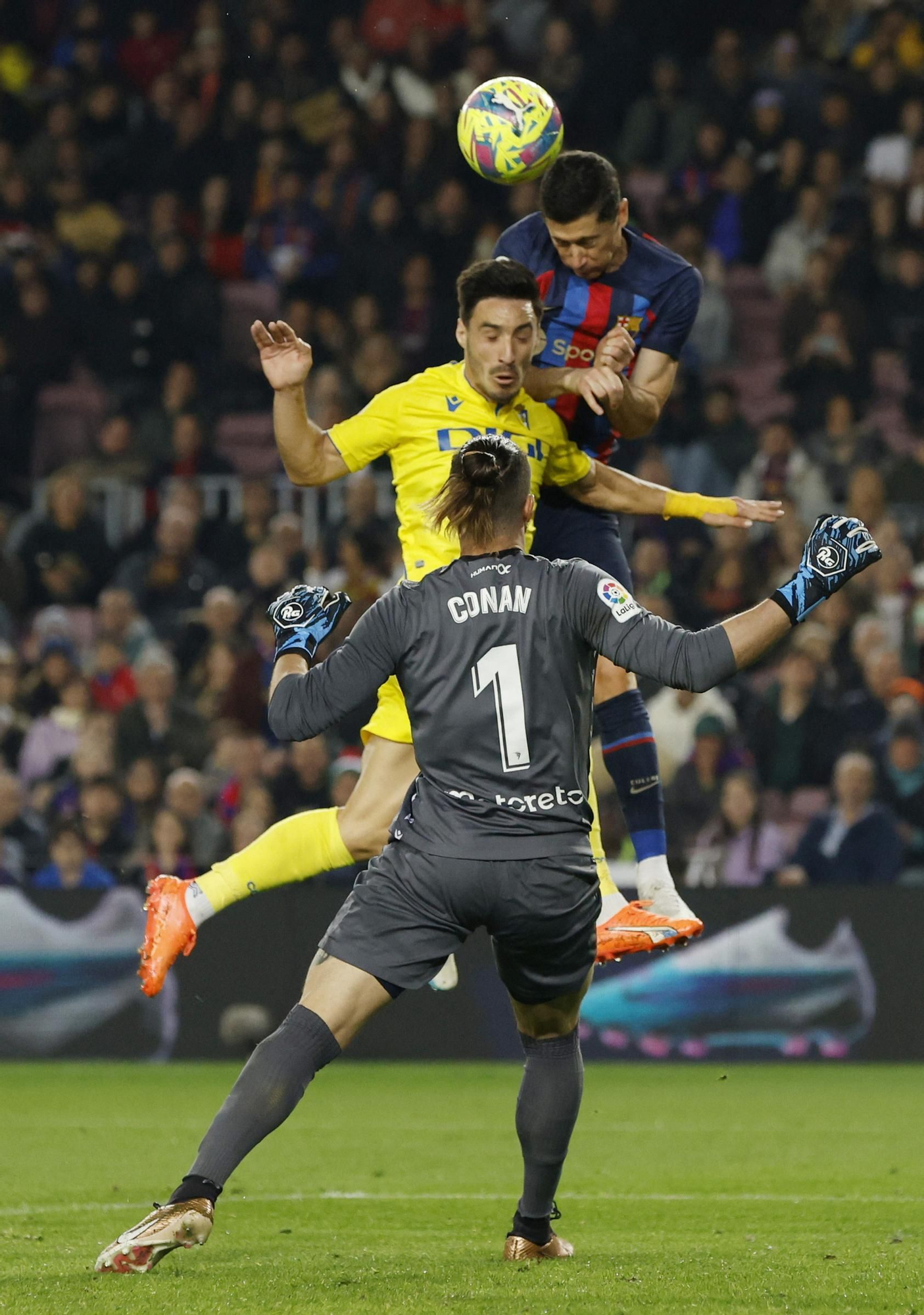 LaLiga - FC Barcelona v Cadiz