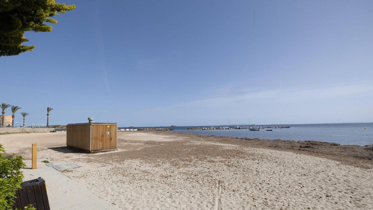 El chiringuito de la Platgeta de sa Punta, en es Viver, se inauguró en 2024.
