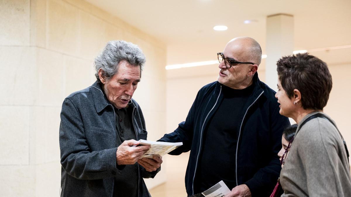 Vídeo | El autógrafo de Miguel Ríos en Cáceres que resume una vida