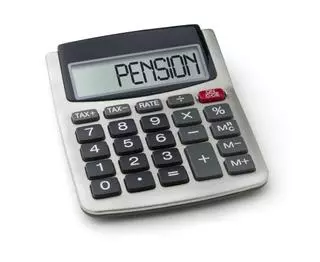 Alfonso Muñoz, especialista en pensions, explica com augmentar l’import de la jubilació: «Amb 15 anys cotitzats únicament es té dret al 50% de la base reguladora»