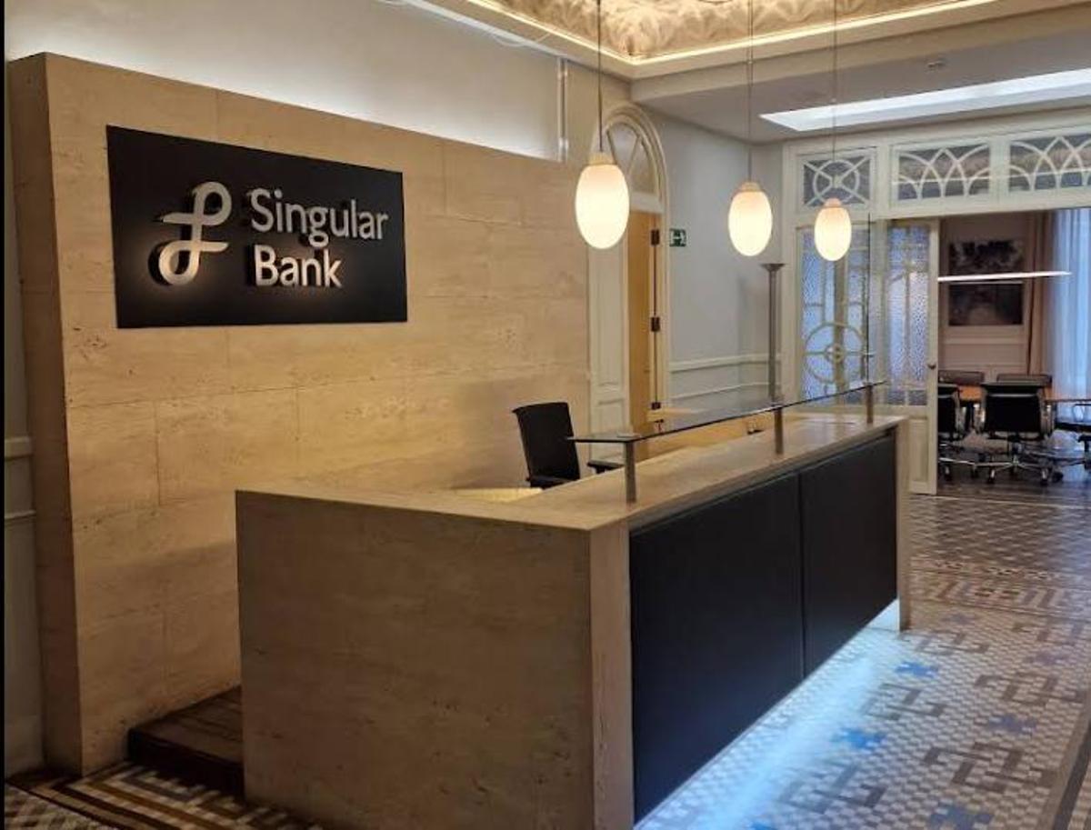 Interior de las oficinas de la entidad en València.