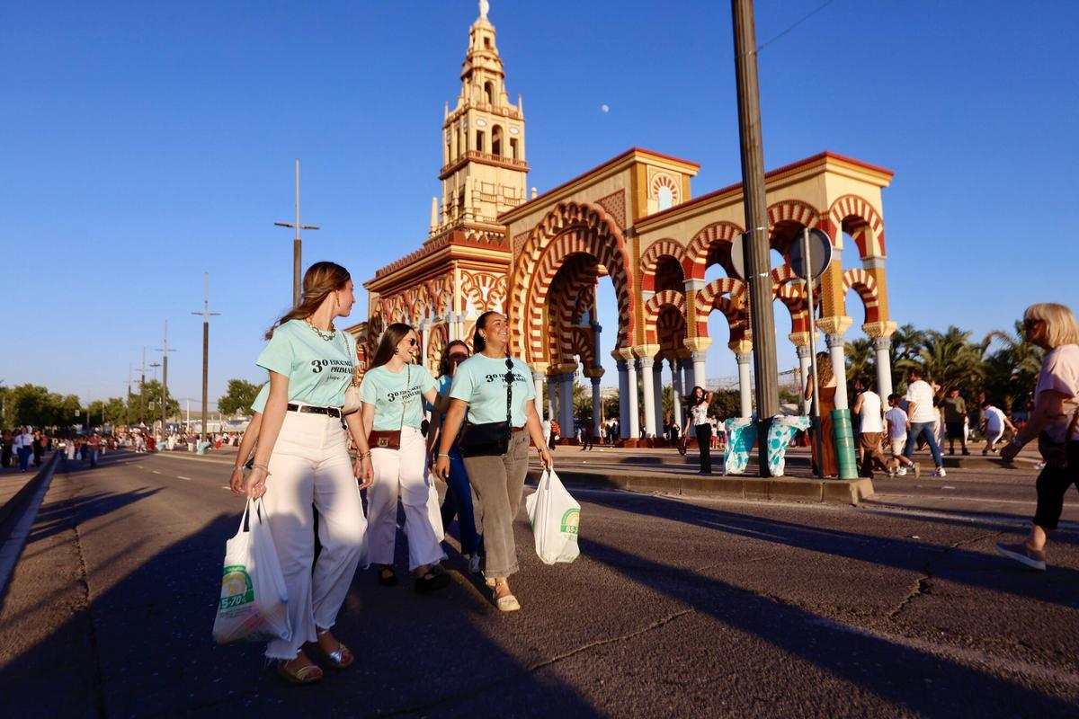 El botellón vuelve a tomar el Balcón del Guadalquivir en Córdoba el miércoles de Feria