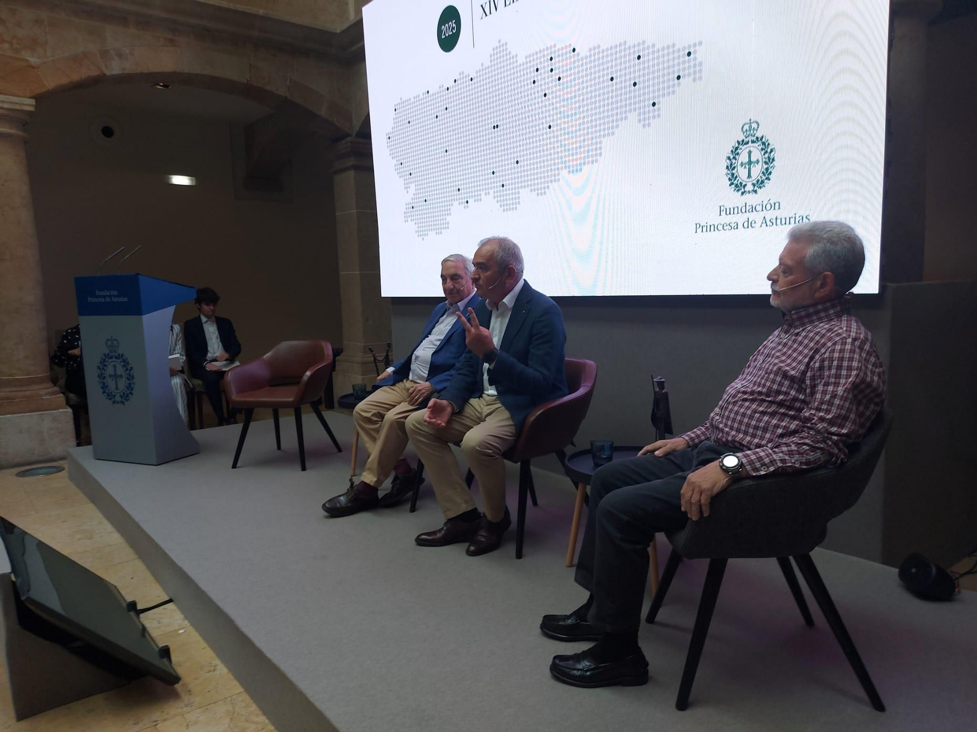 En imágenes: Así fue el XIV Encuentro de Pueblos Ejemplares, que se celebró en Tineo