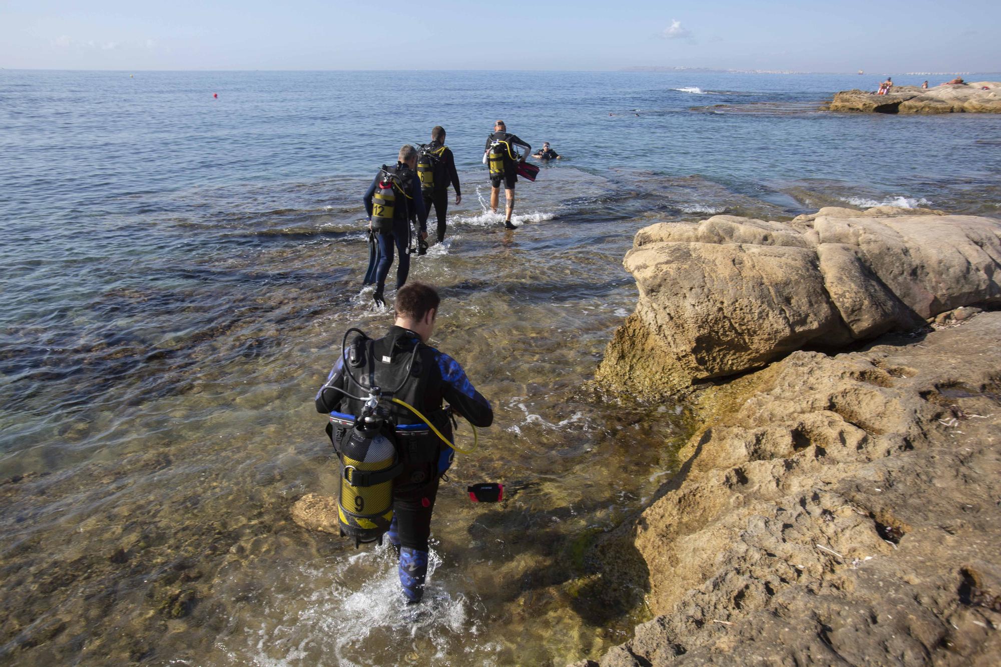 Las escuelas de buceo en Alicante son un "boom" tras la pandemia