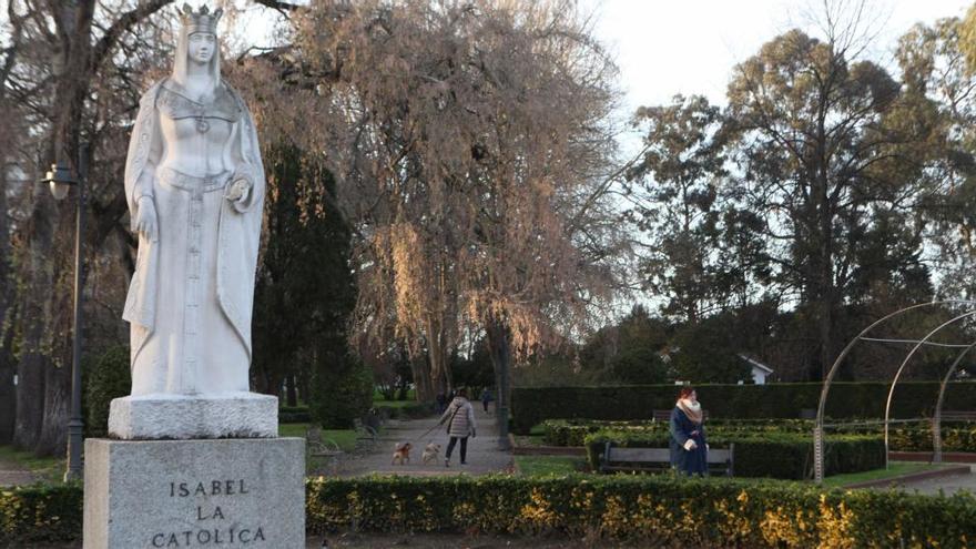Una vista del parque de Isabel La Católica.