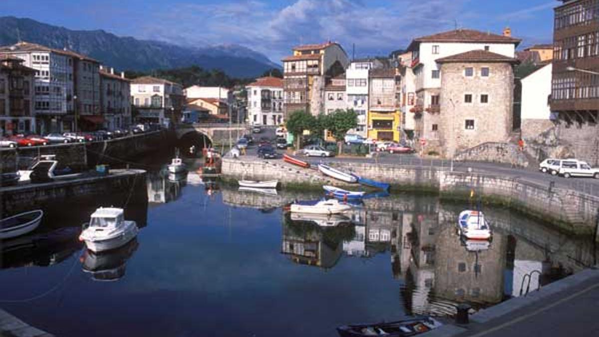 Puerto de Llanes