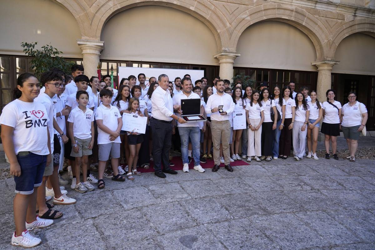 RECEPCIÓN BANDA DE MÚSICA DE ZAMORA El presidente de la Diputación de Zamora, Javier Faúndez Domínguez, acompañado por el vicepresidente, Víctor López de la Parte, recibirán a la Banda de Música de Zamora