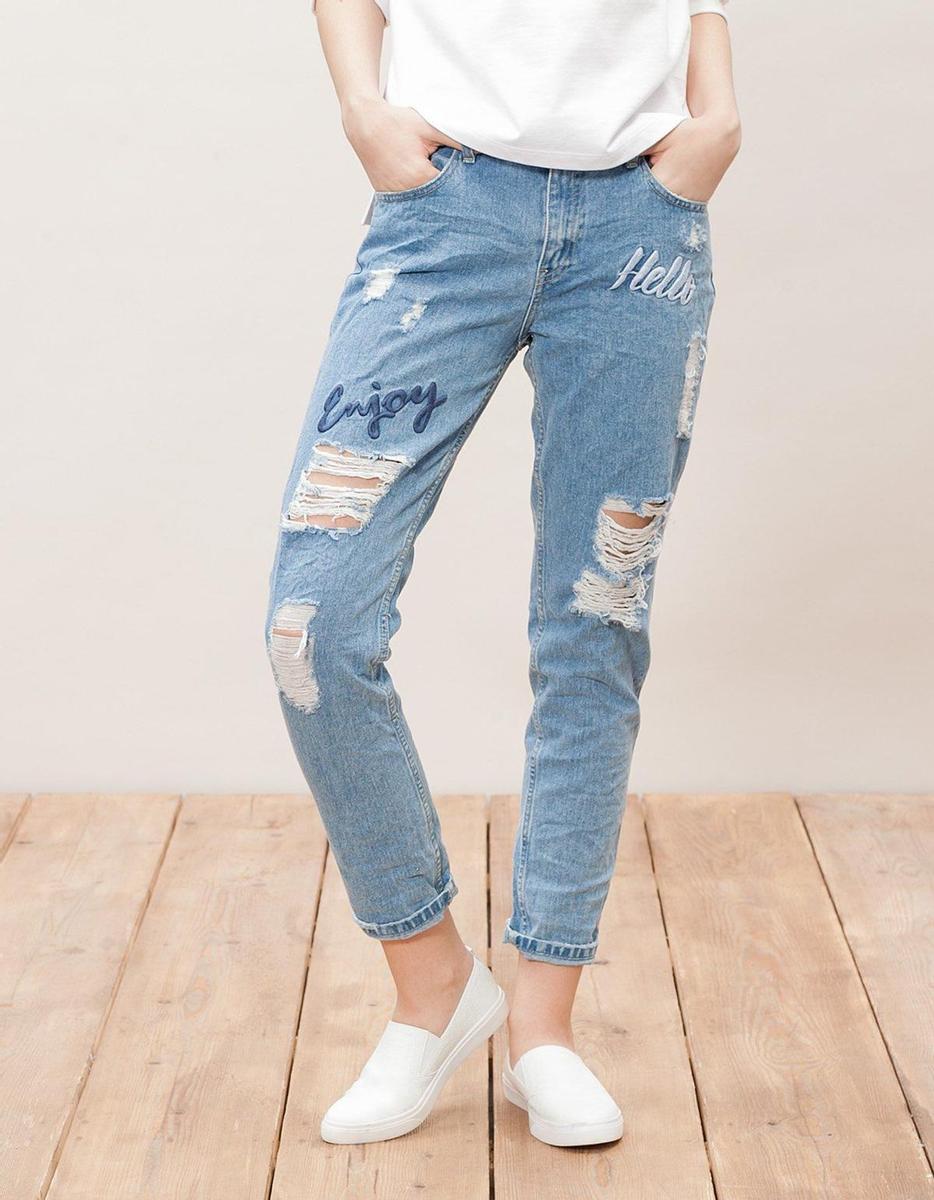 Tesoros de rebajas 'mid season', jeans boyfriend de Stradivarius (17,97€)