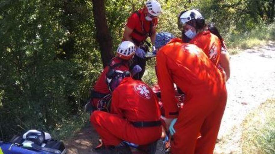 Rescat de l&#039;home ferit a Borredà (Berguedà) després de saltar a l&#039;aigua al gorg del Salt
