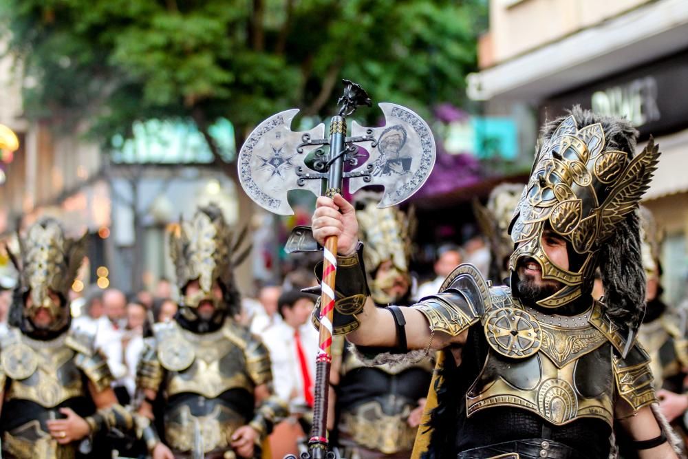 Entrada Cristiana de los Moros y Cristianos de Eld