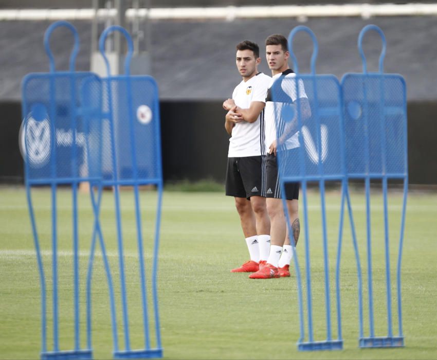 Las mejores imágenes del primer entrenamiento de Munir