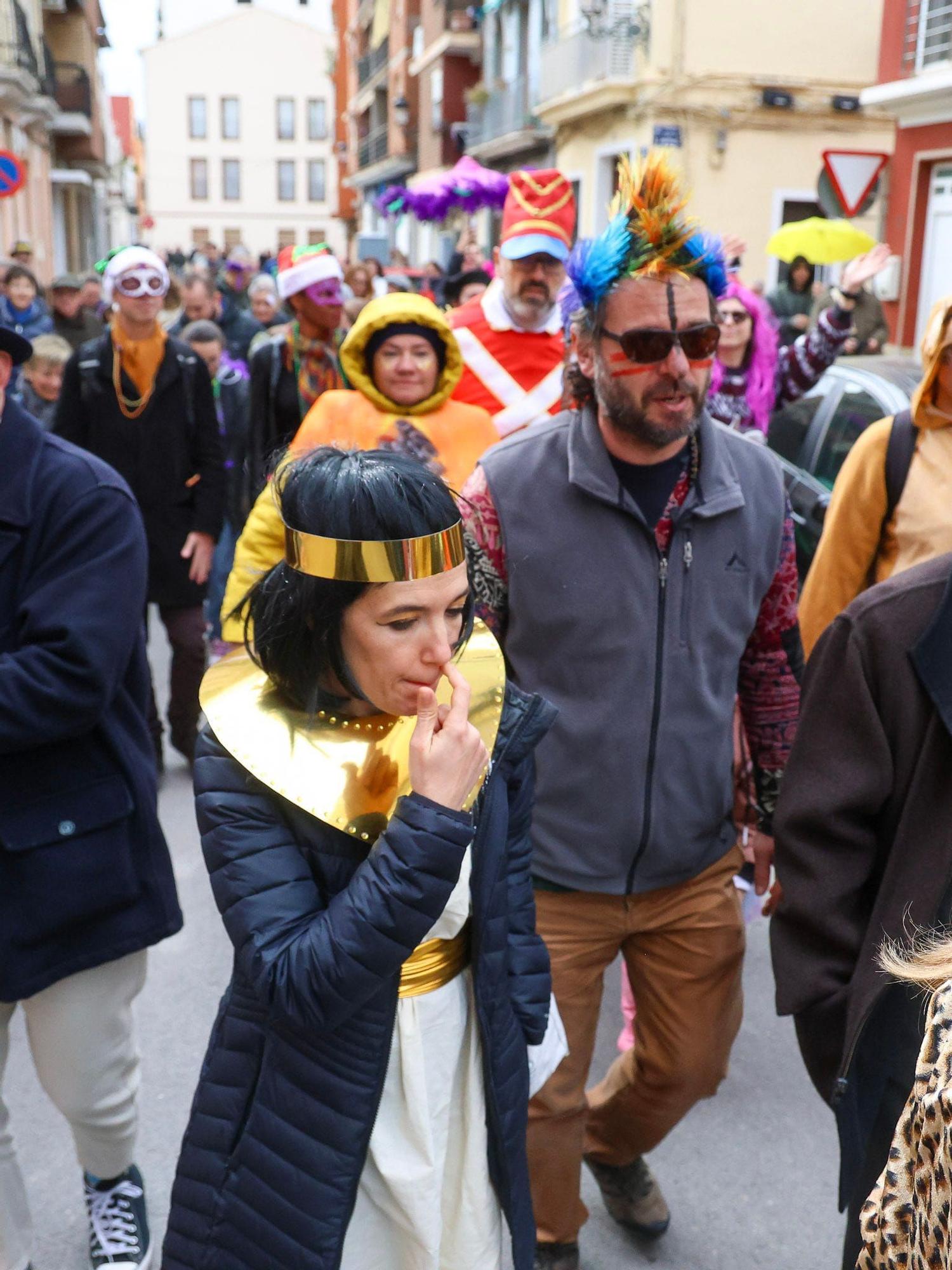 El Cabanyal se vuelca con el carnaval más americano con el 'Mardi Grass' de Nueva Orleans