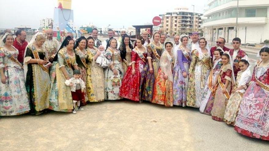 Las falleres de Sant Antoni disfrutan del último día de fiesta en ses Variades.