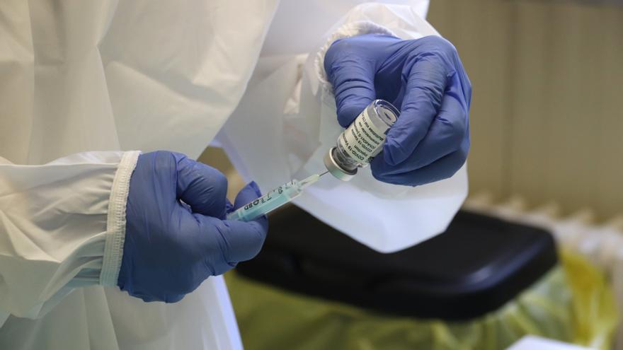 Els organismes sanitaris de la UE avalen barrejar vacunes contra la covid-19