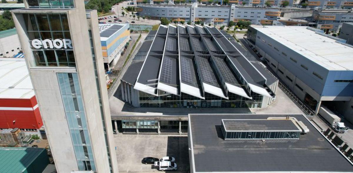 Paneles solares instalados en la sede viguesa de Enor.   | // FDV