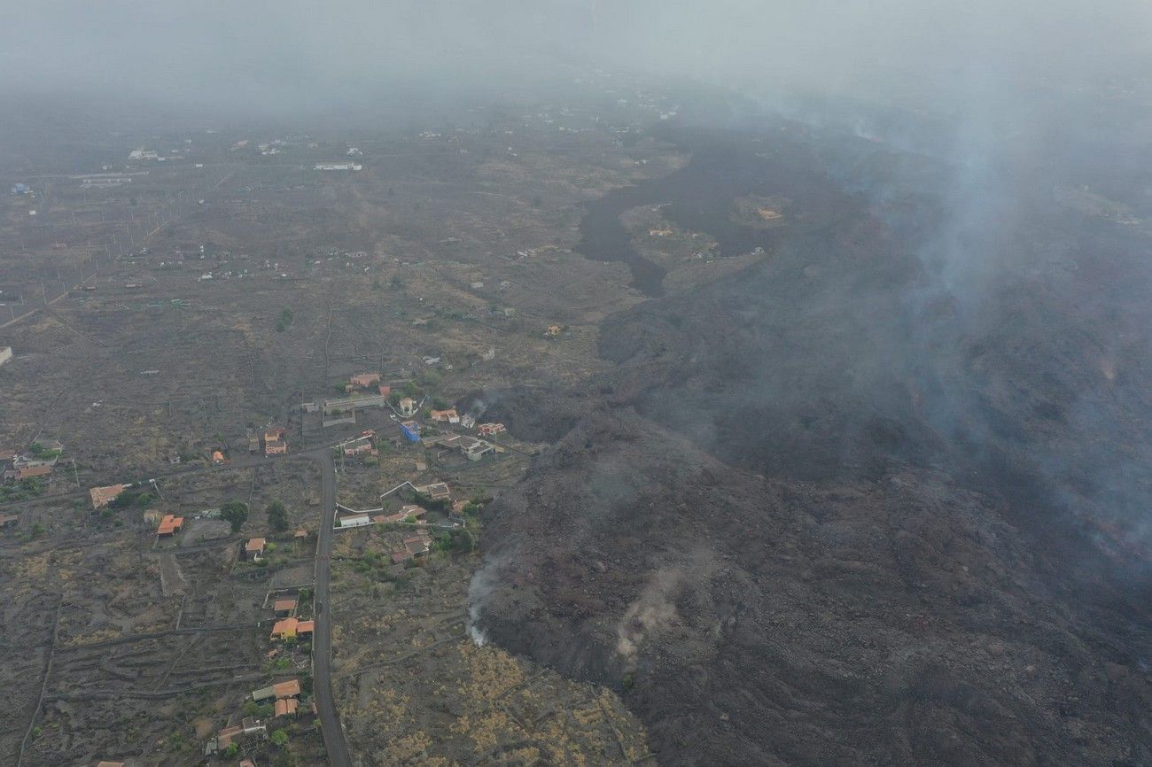 El avance de la lava del volcán de La Palma, a vista de pájaro en el décimo día de erupción