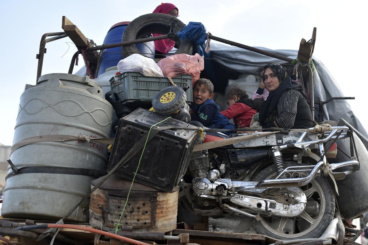 Refugiados sirios vuelven a su país desde el Líbano