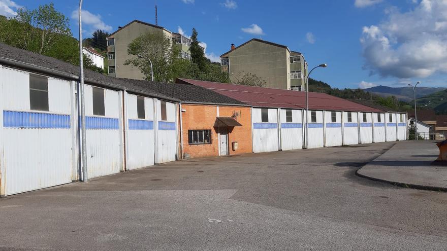 El Principado invierte 170.000 euros en mejorar el centro de la brigada de mantenimiento de carreteras de Cangas
