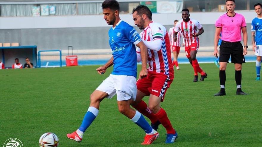 Antonio Jesús, durante un partido de la pasada temporada ante el Don Benito con el Xerez DFC.