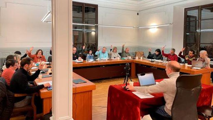 El PSC es desmarca del consistori i vol que es faci la nau de manteniment de l&#039;R3 a Ripoll