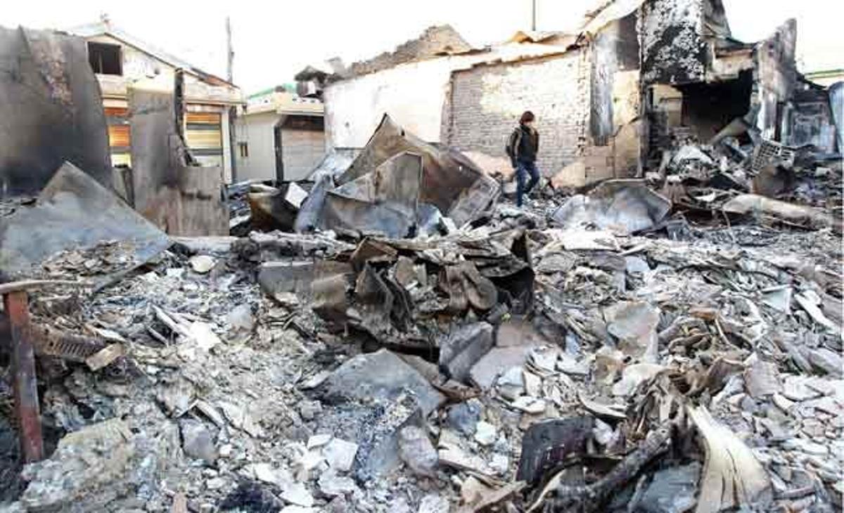 Fotografia d’una casa destruïda a l’illa occidental de Yeonpyeong (Corea del Sud) fronterera amb territori nord-coreà, després que l’artilleria d’aquest país ataqués Corea del Sud el 23 de novembre passat.