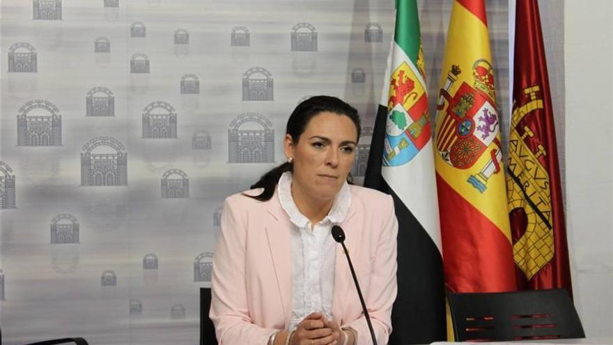 Raquel Bravo renuncia a su acta de concejal del PP de Mérida por motivos profesionales