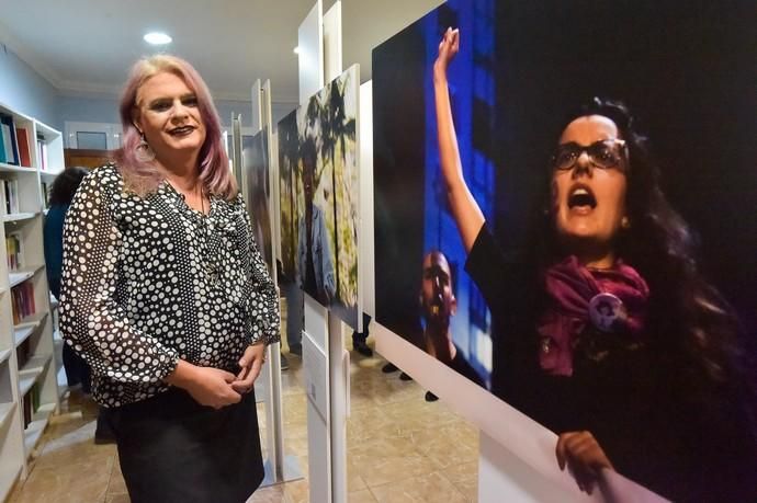 13-01-2020 LAS PALMAS DE GRAN CANARIA. Presentación de la exposición fotográfica y de historias de vida 'Mujeres que desean a mujeres, ponle cara a la diversidad de mujeres lesbianas, bisexuales y trans'  | 13/01/2020 | Fotógrafo: Andrés Cruz