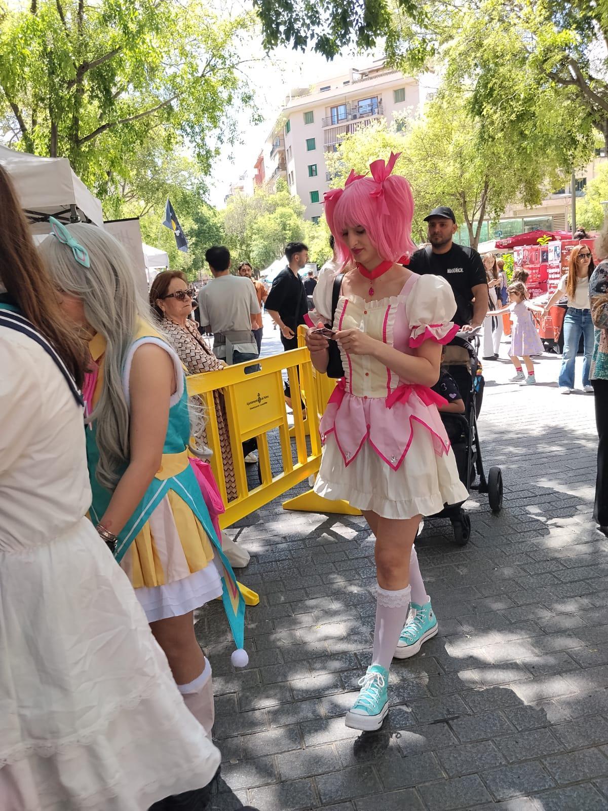 Imágenes del mercadillo friki celebrado en Blanquerna, Palma Imágenes del mercadillo friki celebrado en Blanquerna, Palma