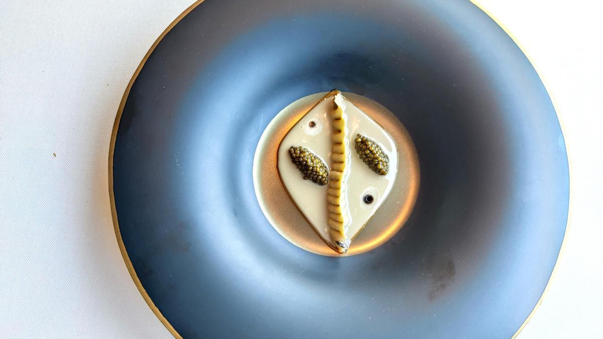 El caviar con la casi mantequilla de caviar de Miramar.