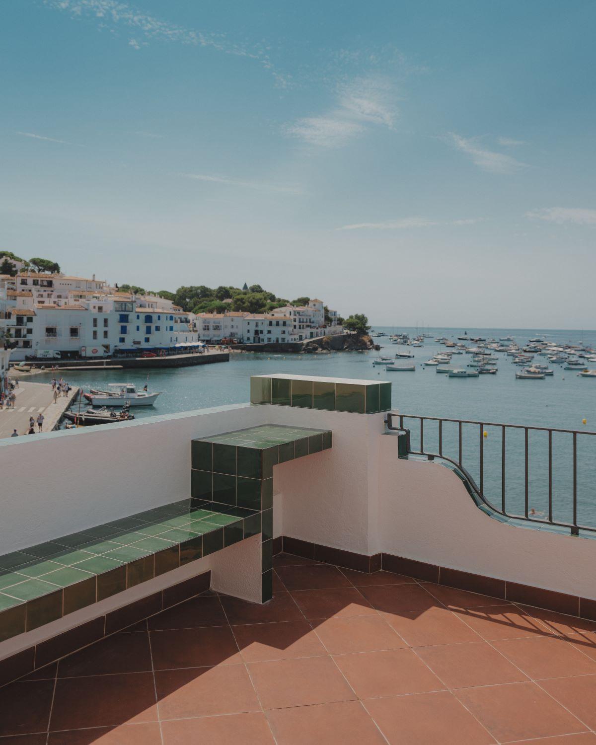 Eixida al mar a Cadaqués d’Adela Geli-Anticó, Víctor Vázquez Balló i Adriana Vázquez Balló. Eixida al mar a Cadaqués d’Adela Geli-Anticó, Víctor Vázquez Balló i Adriana Vázquez Balló.