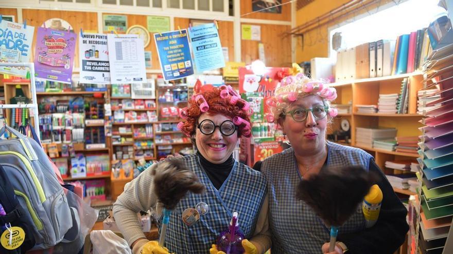 Isa y Bego muestran cómo se transforman en 'As Toliñas', las Choqueiras del Año 2026 en A Coruña