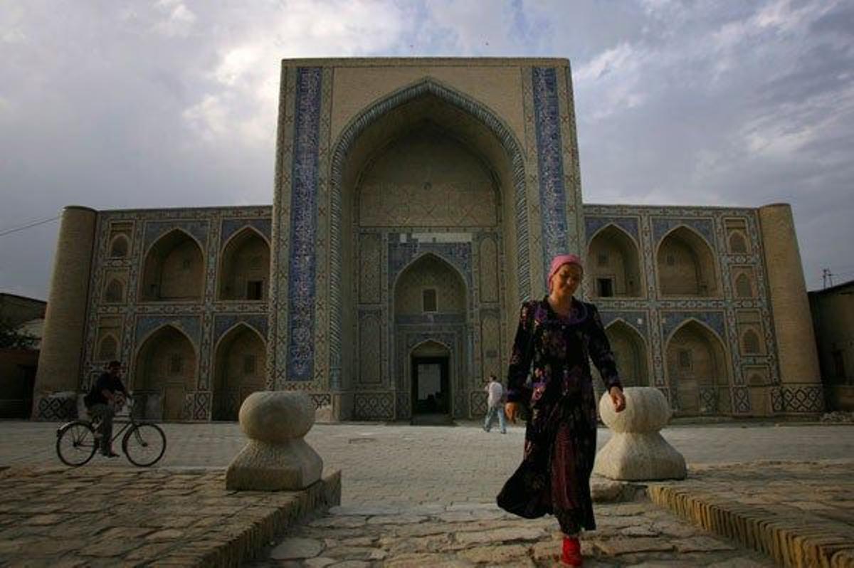 Estampa típica de Bukhara, una de las principales ciudades de la Ruta de la Seda en Uzbequistán.