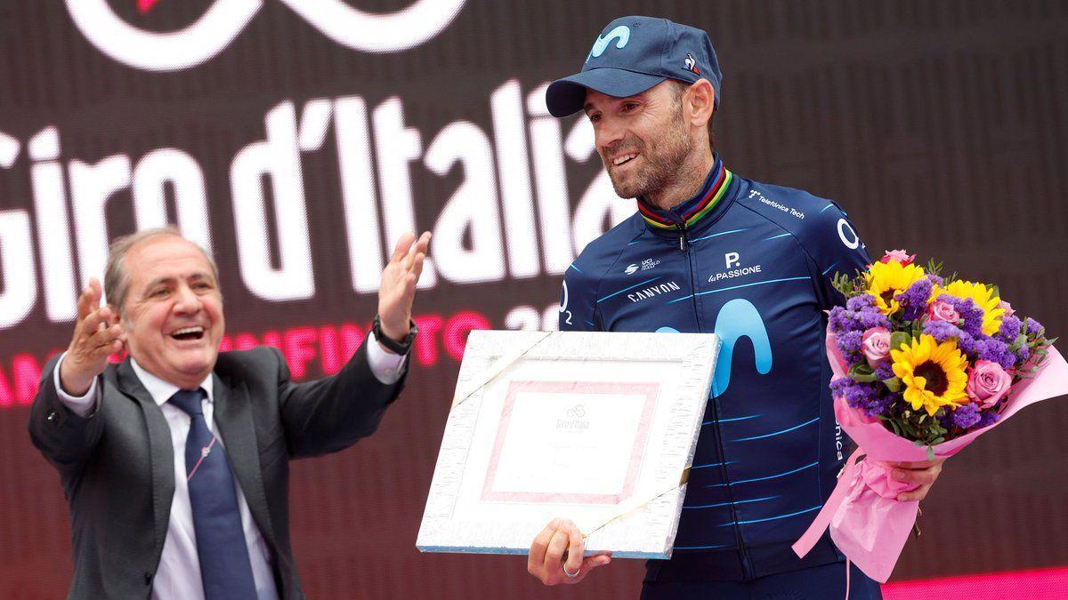 Alejandro Valverde, homenajeado por el Giro.