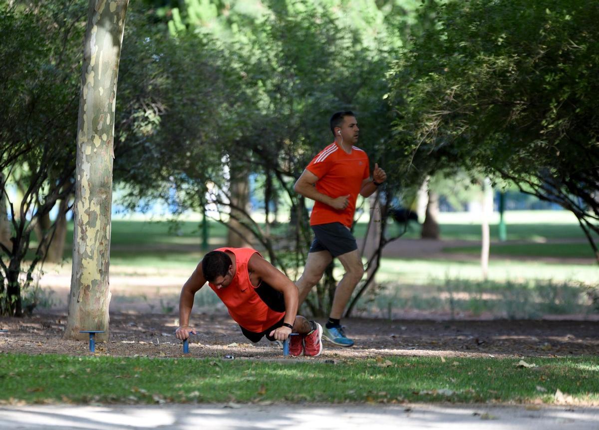 Chencho Martínez Córdoba Ejercicio físico deporte en verano calor Parque Cruz Conde circuito