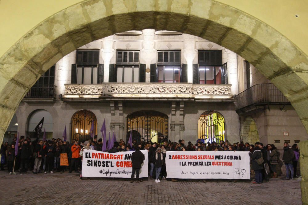 Concentració contra les agressions sexuals a Girona