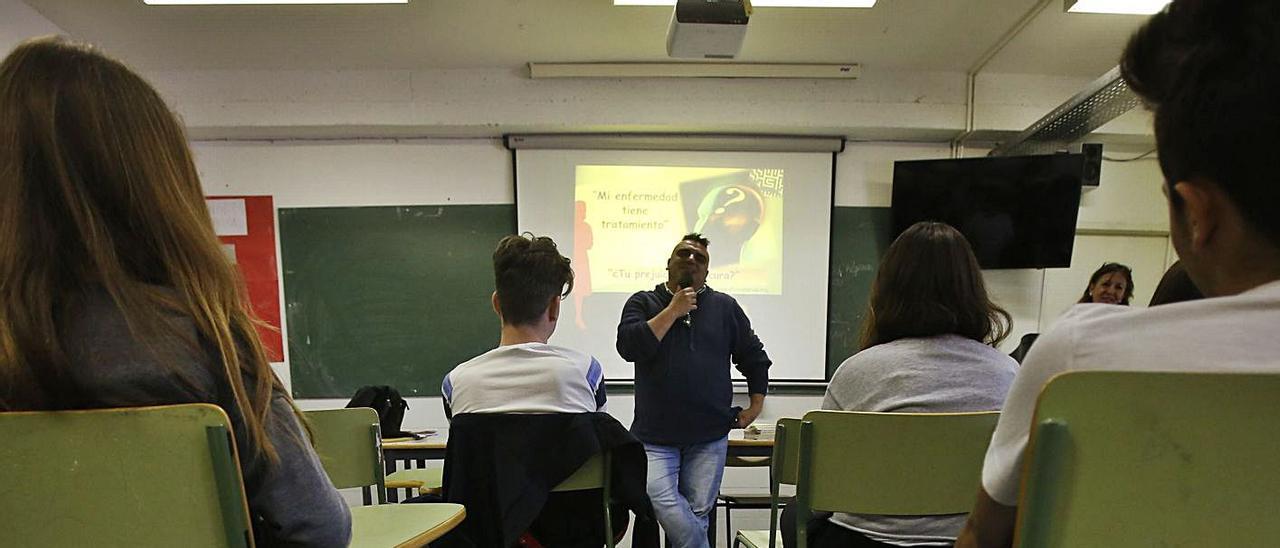 Charla sobre salud mental en un instituto de la provincia. | JOSE NAVARRO